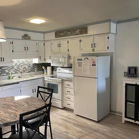 Perfect Location At The Beach! 1St Floor Unit ! Мертл-Біч Екстер'єр фото